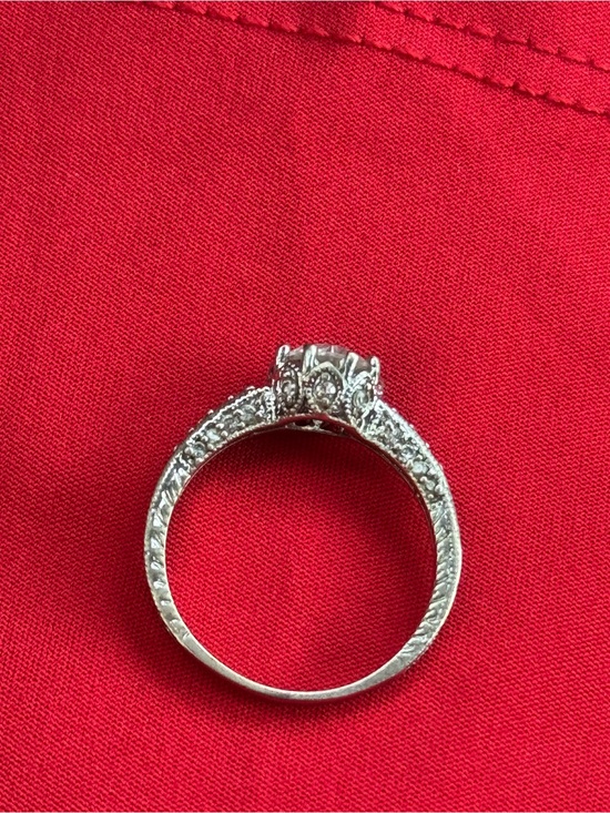 Source Unknown Jewelry - Size 8 Silver Vintage-Style Diamond Halo Engagement Ring - 925 Silver